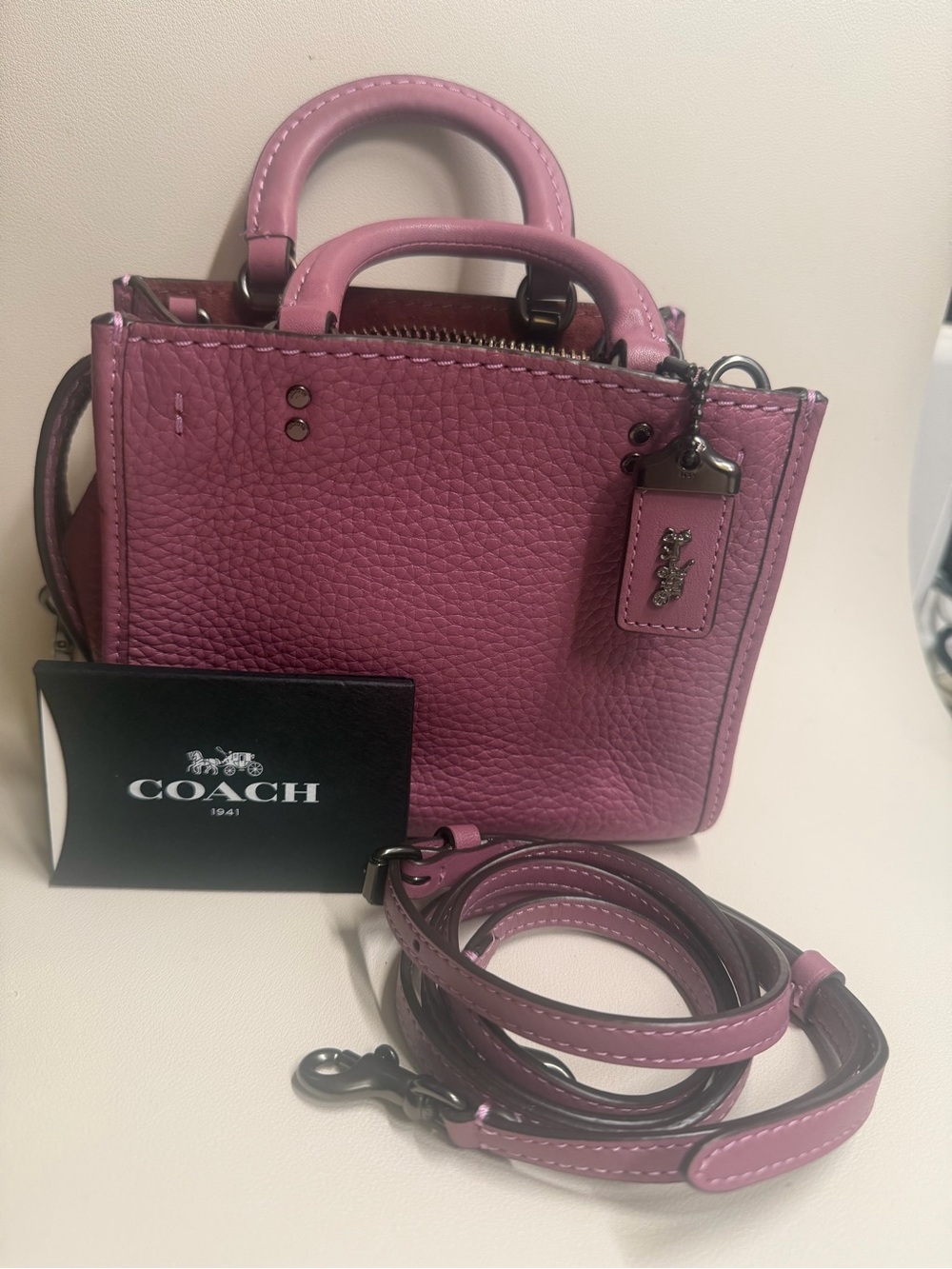 👜 New Coach Rogue 17 in Primrose💗